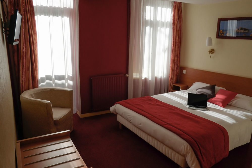 Hotel Du Port Morlaix Esterno foto