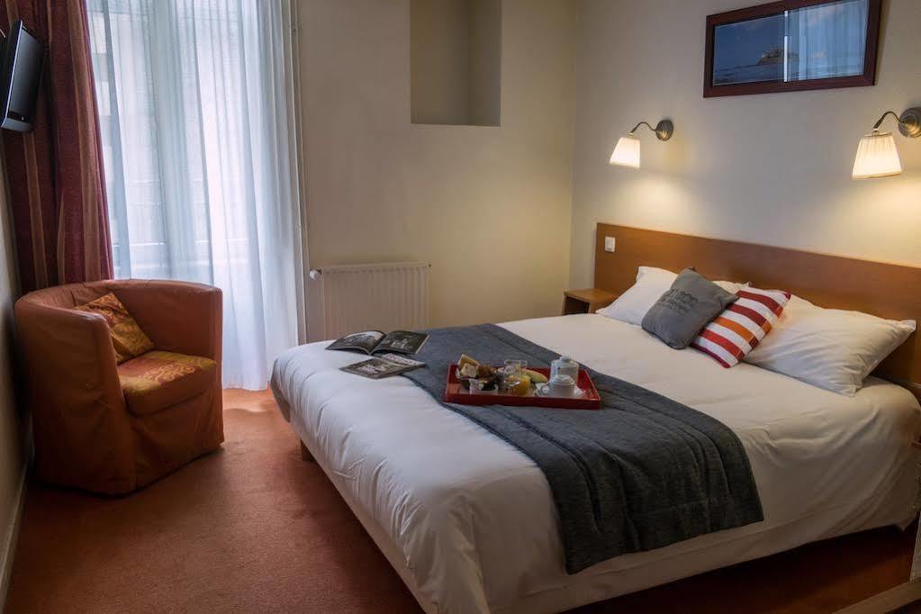 Hotel Du Port Morlaix Esterno foto